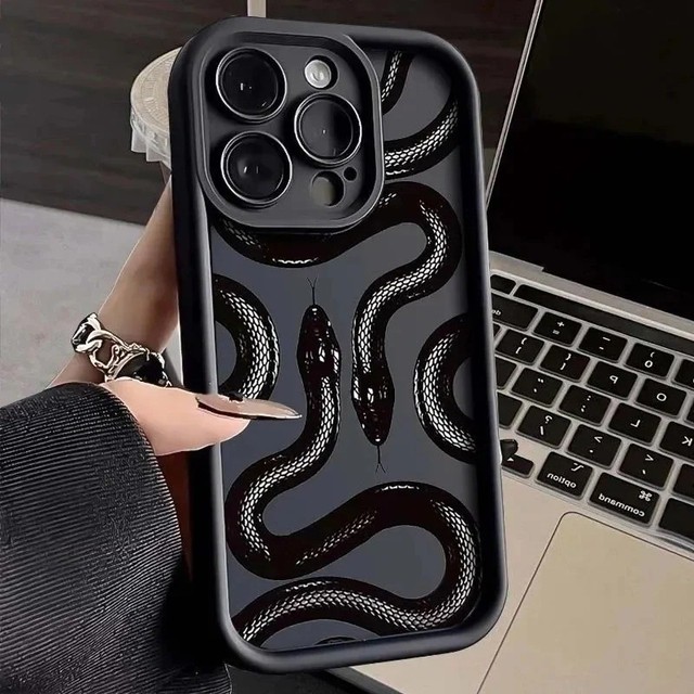 Factory OEM Cute Doodle Funny Snake Case for 15 Pro 16 17 14 11 12 13 Fashion Matte Snake Pattern Soft TPU Shockproof Phone Cove
