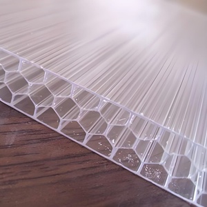 Panneaux en <span class=keywords><strong>polycarbonate</strong></span> haute résistance, feuille de nid d'abeille en plastique <span class=keywords><strong>transparent</strong></span> de haute qualité Starshine pour la construction et la décoration - Product Image 1