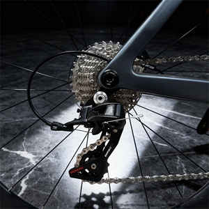 Vélo de route aérodynamique en fibre de carbone KOZO, vente en gros directe d'usine, 700C, frein à disque hydraulique Sensah 24S, léger, vélo de haute qualité - Product Image 5