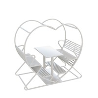 Chaise balançoire Love d'extérieur rouge avec table en forme de cœur pour la cour ou les endroits pittoresques pour les couples