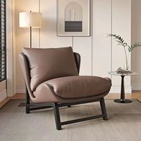 Nouveau fauteuil scandinave élégant : un fauteuil en cuir luxueux