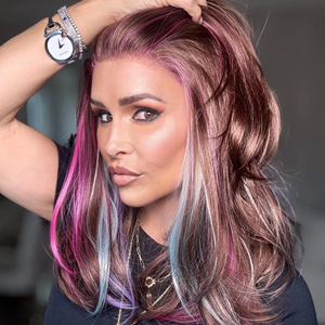 Peluca Sintética con Encaje 13x4 Más Vendida en 2026, Marrón con Mechas de Colores, Resistente al Calor, Todos los Colores Disponibles, Pelucas para Mujer - Product Image 1