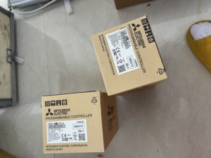 คอนโทรลเลอร์แบบตั้งโปรแกรมได้ของมิตซูบิชิ FX3U-48MR/ES-A ของแท้ใหม่ 100% - Product Image 1