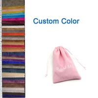 Pochette à cordon personnalisée en velours suédé rose bébé pour bijoux avec logo