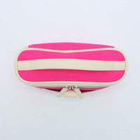 Trousse de Maquillage Rose Vif Tendance, Grande Trousse de Rangement Portable avec Poignée et Poche à Rabat, Organisateur Durable pour Articles de Toilette