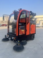 Camion balayeuse routière robuste pour le nettoyage de grandes surfaces destiné aux travaux d'assainissement municipal