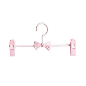 Clips de Plástico Personalizados para Pantalones de Niños, Perchas Ajustables para Organizar Ropa de Bebé, Tipo Gancho en Color Azul y Rosa - Product Image 2