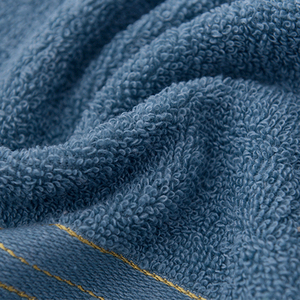 <span class=keywords><strong>Serviettes</strong></span> <span class=keywords><strong>de</strong></span> <span class=keywords><strong>Qualité</strong></span> Boucle Satinée en Coton Doux Épaississant Super Absorbant pour <span class=keywords><strong>Bain</strong></span> et Hôtel, Vente en Gros - Product Image 4
