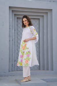 Shalwar Kameez Punjabi de Estilo Indio y Pakistaní con Forro de Algodón Puro y Bordado Completo para Mujer, Kurti para Bodas, Fiestas y Celebraciones - Product Image 4