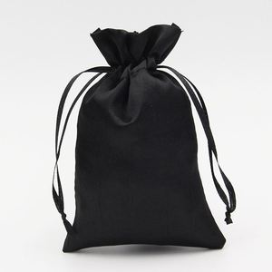 Vente en gros de petites pochettes en soie avec cordon de serrage, emballages pour bijoux, sacs en satin anti-poussière avec logo personnalisé - Product Image 2
