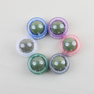 Populares bolas de hierba gatera para pegatinas de pared, perfectas para el autoentretenimiento, la relajación, la dentición y para que los gatos lamen, un imprescindible. - Product Image 4