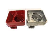 Pièces automobiles en aluminium moulé sous pression sur mesure, boîtiers et couvercles de moteur avec usinage CNC, fabrication OEM selon plans