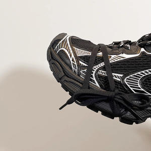 أحذية رياضية عصرية للجنسين بأسلوب إيطالي، مقاسات كبيرة، خفيفة الوزن، مريحة، بنعل مسطح ناعم، برباط، تزيد الطول، تواكب أحدث صيحات الموضة - Product Image 3