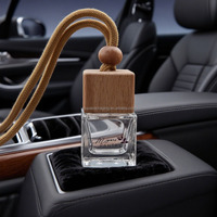 Vente en vrac prix usine voiture suspendu diffuseur bouteille parfum verre type pour automobile