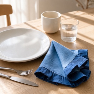 Serviette en tissu français biologique certifiée OEKO-Tex, faite à la main, brodée, à blocs de couleur, avec bord festonné, en lin pur, pour la table de mariage - Product Image 4