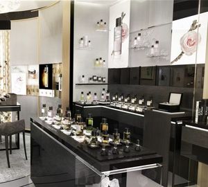 Vitrina de Exhibición Cosmética con Retroiluminación LED de Colores, Puertas de Vidrio con Cerradura, Resistente al Agua y Duradera, <span class=keywords><strong>Precio</strong></span> Económico de Fábrica - Product Image 3