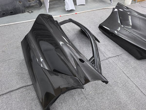 Adecuado para <span class=keywords><strong>McLaren</strong></span> 720S y <span class=keywords><strong>600lt</strong></span> Kit de carrocería de fibra de carbono completo Accesorios de fibra de carbono automotriz - Product Image 2