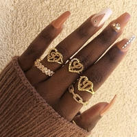 Bague de luxe réglable en laiton plaqué or 14 carats, motif cœur évidé 26 lettres – Cadeau vintage pour mariage et fiançailles
