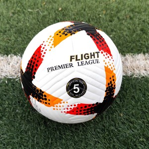 <span class=keywords><strong>Ballon</strong></span> <span class=keywords><strong>de</strong></span> football en PVC <span class=keywords><strong>l</strong></span>éger et durable pour les jeunes et les adultes, pour <span class=keywords><strong>l</strong></span>'entraînement et la compétition en intérieur et en extérieur - Product Image 1