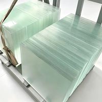 Verre solaire texturé à faible teneur en fer, revêtement antireflet double face, verre PV trempé à haute transmission, tailles personnalisées disponibles