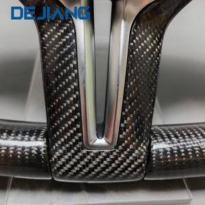 <span class=keywords><strong>Prix</strong></span> de gros d'usine Fibre de carbone pour <span class=keywords><strong>BMW</strong></span> F30 F10 E70 E80 E71 E88 E90 E91 E92 E87 E84 E89 E93 Z4 <span class=keywords><strong>X1</strong></span> Volant - Product Image 5