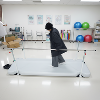Tapis de marche gonflable en PVC DWF pour la rééducation, équipé d'une planche d'équilibre et de barres doubles parallèles