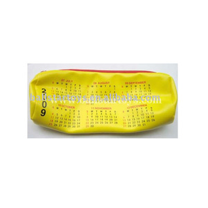 Balle de <span class=keywords><strong>calendrier</strong></span> de football en PU souple de 4 pouces/Jouet de balle éducatif pour enfants en plein air, jouet de football pour bébé - Product Image 4