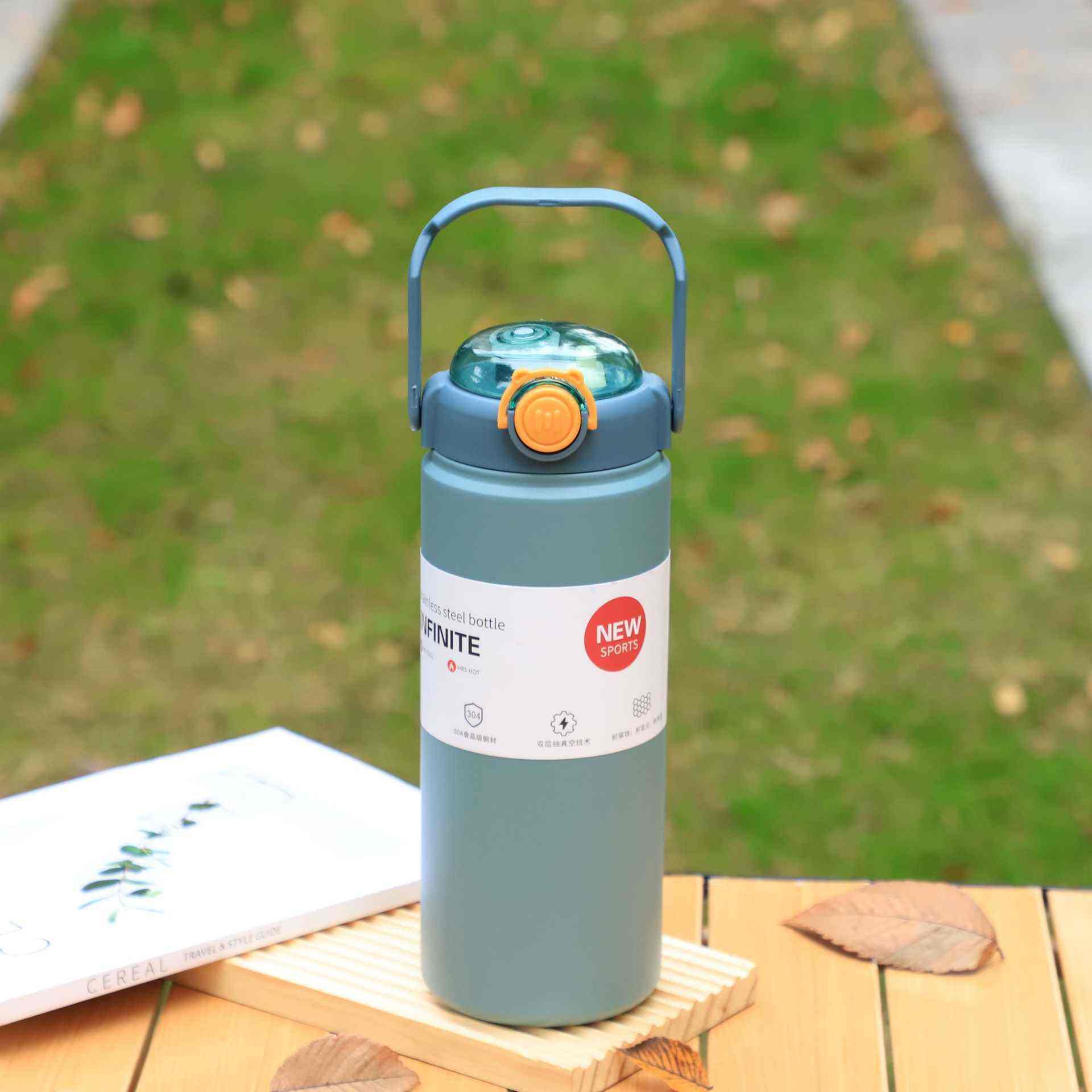 สีเขียว