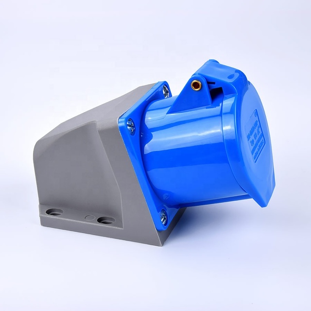 New Design Industrial Surface Mount Socket 3PIN 32A 220-240V 2P+E IP44 Waterproof Electrical Plug