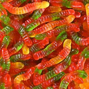 Caramelle Morbide a Forma di Verme all'Ingrosso, Gusto Fruttato Delizioso, Personalizzazione OEM, Caramelle Gommose Assortite in Sacchetto, Colori Vivaci - Product Image 1
