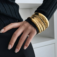 Bracelet manchette empilable en or massif Luoyan Fashion Design pour femme – Bijou minimaliste pour le quotidien et les soirées