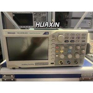 Osciloscopio digital de almacenamiento de 2 canales Tektronix TBS 1072B-EDU USADO hx - Product Image 1