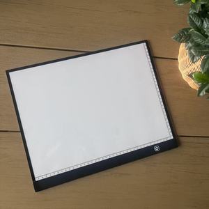 Tablero de Dibujo y Calco con Luz LED, Tamaño A3, Panel Acrílico con Diseño de Diamantes, 38x28CM, con <span class=keywords><strong>Regla</strong></span> - Product Image 1