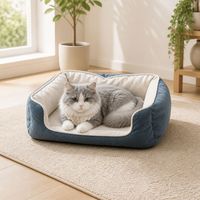 Lit pour animaux de compagnie en fibre compressible moderne avec fond antidérapant, design carré doux pour chiens, chats et petits animaux, utilisation en intérieur