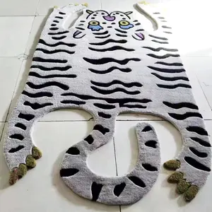 Trending Custom Die Cut Tiger Shape Chinese Wool Acrylic Floor Rug High Pile Handmade Tufted Rug For Home
