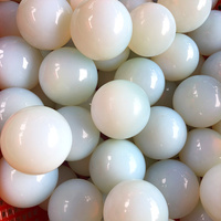 Sphère de cristal d'opale blanche de haute qualité, boule de cristal d'opaleite polie