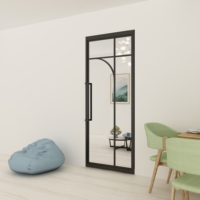 Porte coulissante intérieure au design moderne, finition noire thermolaquée, panneau en verre trempé, cadre en acier, décoration d'appartement