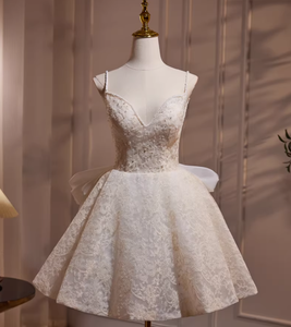 <span class=keywords><strong>Robe</strong></span> de réception courte simple à bretelles spaghetti en dentelle, <span class=keywords><strong>robe</strong></span> de bal, mini-<span class=keywords><strong>robe</strong></span> de mariée <span class=keywords><strong>pour</strong></span> <span class=keywords><strong>mariage</strong></span> <span class=keywords><strong>civil</strong></span> ou fête - Product Image 2