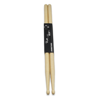 Direktverkauf ab Werk: Hochwertige Hickory-Drumsticks mit individuellen Mustern und Logo.