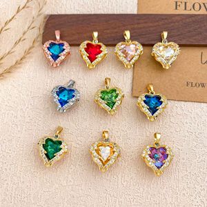 Ciondolo a cuore in zirconi placcato oro 18 carati Resoul, resistente all'ossidazione e impermeabile, charm fai da te per la creazione di gioielli, accessori moda donna. - Product Image 4