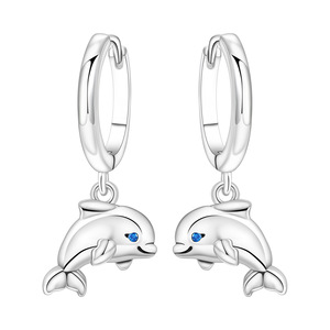 Pendientes/argollas únicos de cobre blanco con forma de delfín, estilo europeo y americano de alta gama, regalo creativo para mujeres - Product Image 1