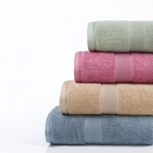 Serviette de Bain en Fibre de Bambou Kim Ryan 80x160cm Douce et Absorbante avec Panda Brodé pour Adultes et Femmes, Personnalisable, Vente en Gros - Product Image 4