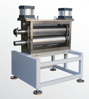 Machine de gaufrage, de laminage et de rembobinage de papier doux multifonctionnelle pour la production de serviettes, de papier toilette et de mouchoirs