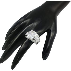 Anillo de Diamantes Ornaatis en Oro Blanco de 14k, Corte Princesa, Engaste Invisible, Diamantes Redondos Brillantes y Baguette, Talla 7.5 - Product Image 5