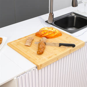 <span class=keywords><strong>Tagliere</strong></span> in bambù con bordo rialzato, <span class=keywords><strong>grande</strong></span> blocco da taglio in legno <span class=keywords><strong>per</strong></span> <span class=keywords><strong>impastare</strong></span> e preparare cibi, <span class=keywords><strong>per</strong></span> piano di lavoro e cucina - Product Image 1