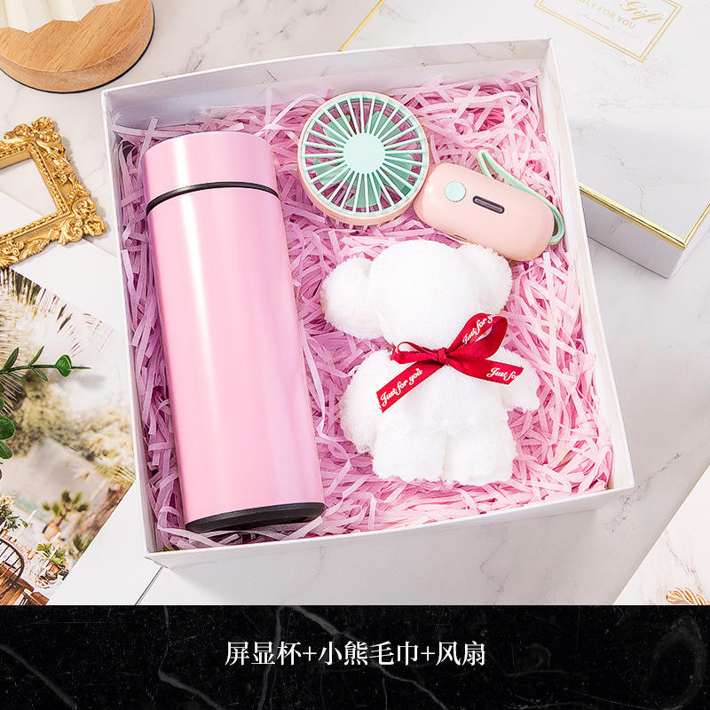 ชุดของขวัญ 3 ชิ้น: แก้วแสดงผลหน้าจอ, หมี, ผ้าขนหนู, พัดลม