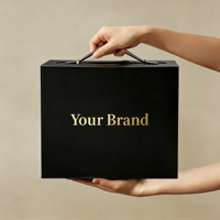 Boîte d'emballage pour vêtements en tissu noir mat avec logo en feuille d'or personnalisée, boîte cadeau pliable écologique avec poignée en PU magnétique