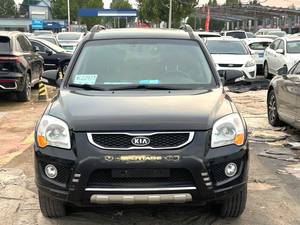 SUV Urbain Fiable : <span class=keywords><strong>Sportage</strong></span> 2.0L GL 2WD <span class=keywords><strong>2012</strong></span>, Look Robuste, Garde au Sol Élevée, Excellent État et <span class=keywords><strong>Prix</strong></span> - Product Image 2