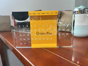 Nhà sản xuất chuyên nghiệp thiết kế mới tùy chỉnh Tabletop rõ ràng <span class=keywords><strong>Acrylic</strong></span> lịch trong hiển thị - Product Image 4