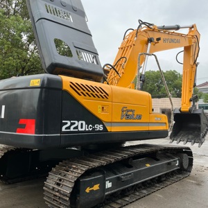 Excavatrice sur chenilles d'occasion Hyundai 220LC-9s 210W-9, 22 tonnes, modèle 2023, moteur et pompe, capacité de godet 1,5 m³, testée et inspectée - Product Image 5